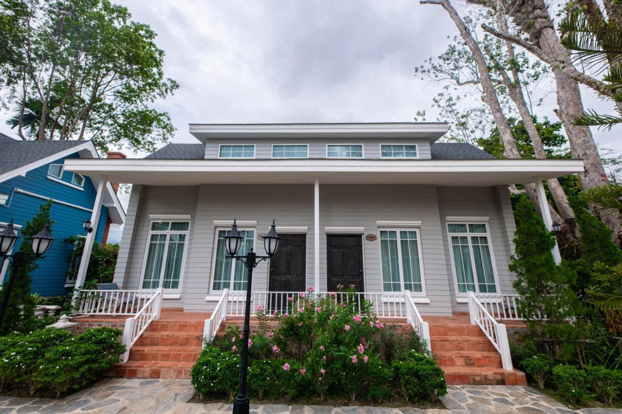 Baroque Boutique Resort Ranong Exterior photo